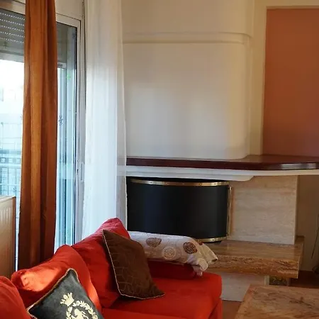 Central Spacious 120sq Flat *