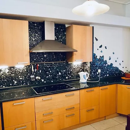 Central Spacious 120sq Flat Apartment